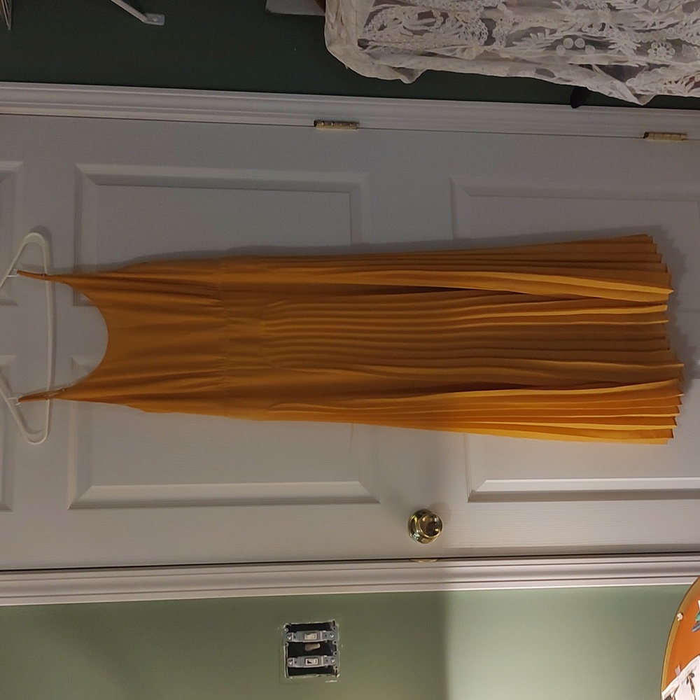 Yellow/gold spaghetti strap maxi dress